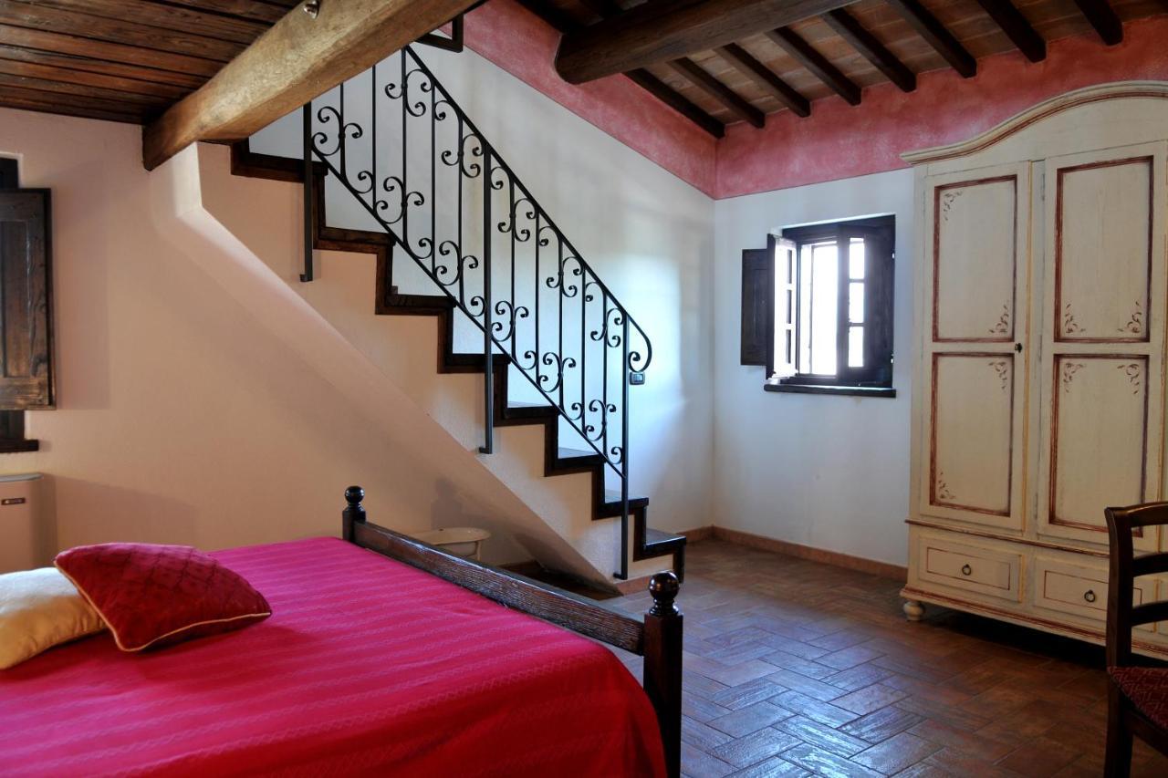 Terre Del Cantico Aparthotel